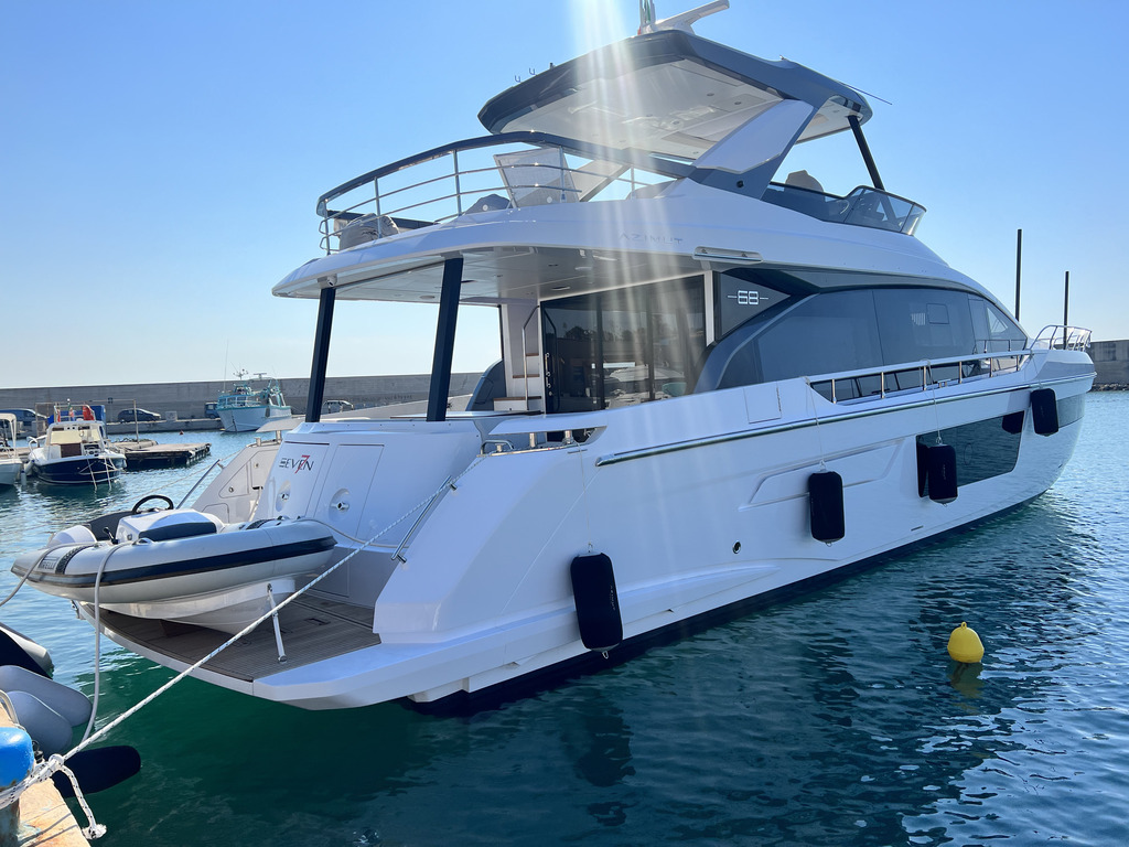 Azimut Yachts New Fly 68