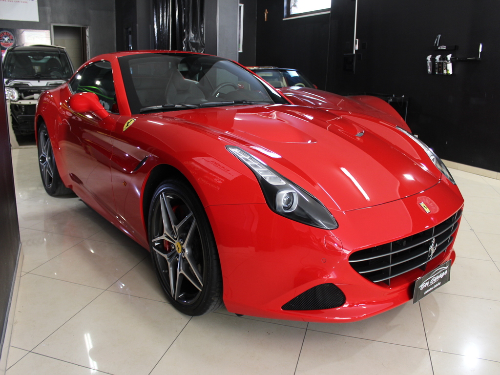 Ferrari California