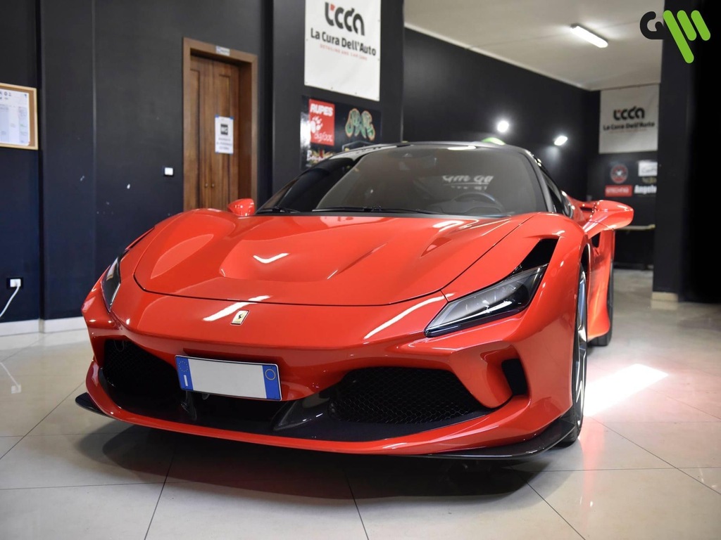 Ferrari F8 