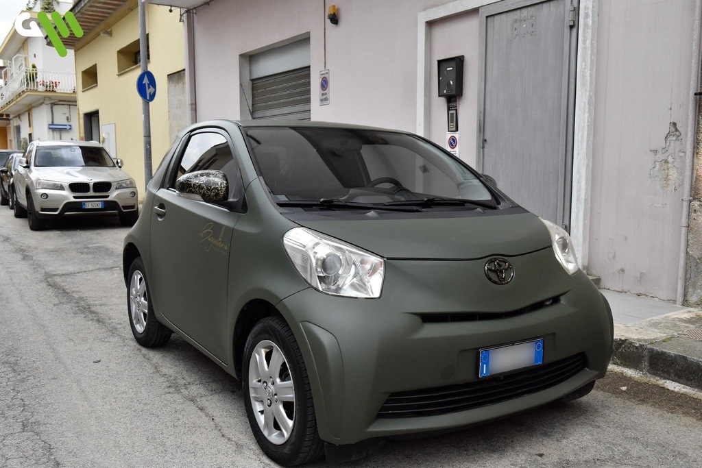 Toyota iq