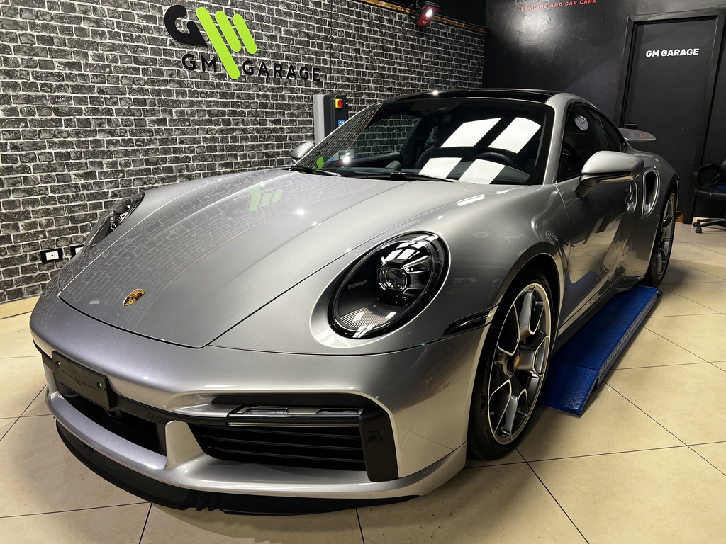 Porsche 911 (992) Turbo 