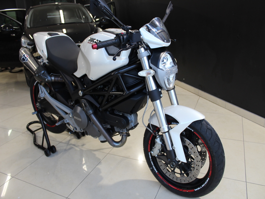 Ducati Monster 